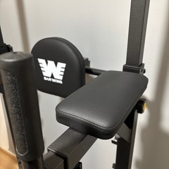 懸垂機（チンニングマシン）の画像