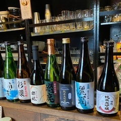 カウンターだけの小さな居酒屋ですの画像