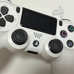 限定値引き！【美品 箱あり】PS4 CUH-2100A 500GB プレステ4 グレイシャーホワイト の画像