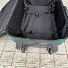 キャリーバックの画像