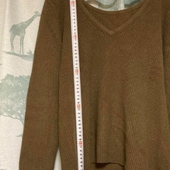 BANANA REPUBLIC オリーブグリーン Vネックセーターの画像