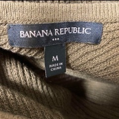BANANA REPUBLIC オリーブグリーン Vネックセーターの画像