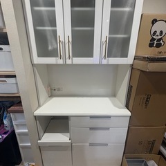 早い者勝ち◎食器棚