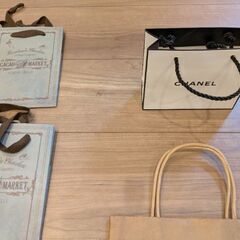 ブランド紙袋セット（CHANEL, Dior, Tiffany & Co. など）の画像