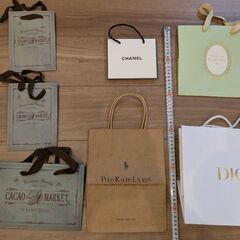 ブランド紙袋セット（CHANEL, Dior, Tiffany & Co. など）の画像