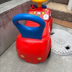 ★1〜3歳児用ディズニーバギー,メロディライトボタン付き,乗用玩具の画像