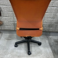 オフィスチェアーの画像