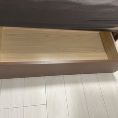 ニトリ　引き出し付きダブルベッドの画像