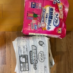 ライフリー介護パンツ　Sサイズ　アテント長時間安心パット