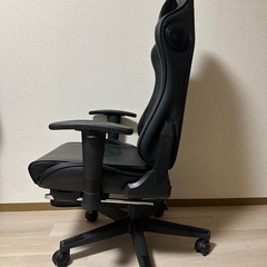ゲーミングチェアの画像