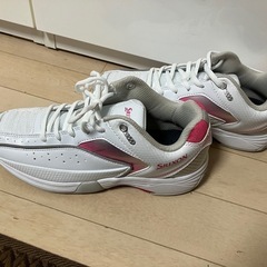 ソフトテニス　　シューズ　新品未使用品