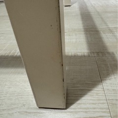 【急募】ガラステーブルの画像