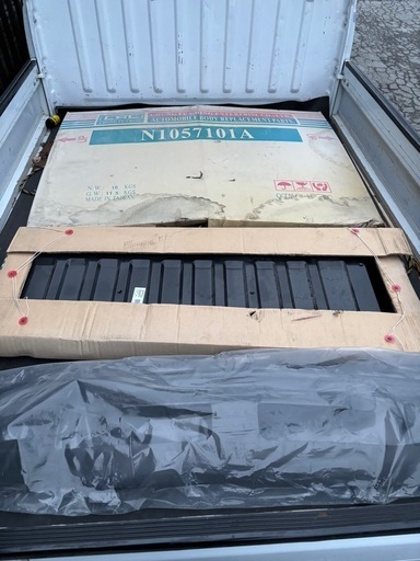 サニトラ ボンネット、フロントスカートパネル、リアゲート