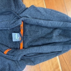 PUMA パーカーの画像