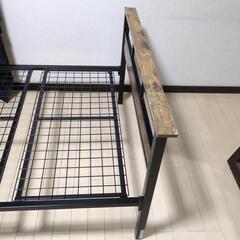 ニトリ　シングルベッドフレームとマットレスの画像