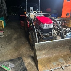 トラクター　　　ヤンマー
