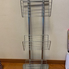 ルームズ大正堂　マガジンラック