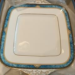 新品未使用【Wedgwood】スクエアプレート 約20cm