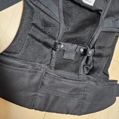 エルゴ アダプト クールエア オニキスブラック 抱っこひもの画像