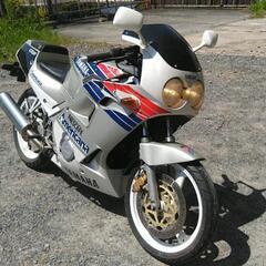 ヤマハFZR250