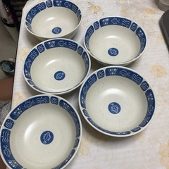 ちょっとおしゃれなどんぶり鉢5客