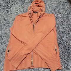 期間限定お値下げ中！BURBERRY　パーカー　レディースMサイズ