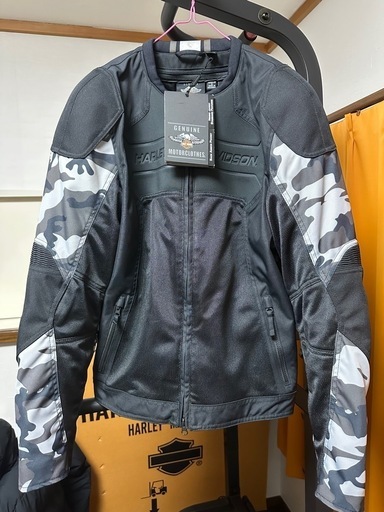 新品未使用　ハーレーダビッドソン ライディング ジャケット 定価82,000円弱 迷彩柄 Mサイズ 97111 －21VM