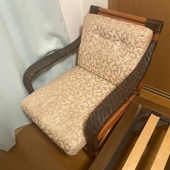 衣装ケース、ベビーベッド、イス等の画像