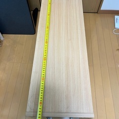キャスター付き収納棚の画像