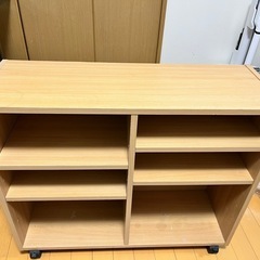 キャスター付き収納棚