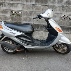 ２スト名車！Gアク　グランドアクシスです！セル一発、シート新品張替え済み！の画像