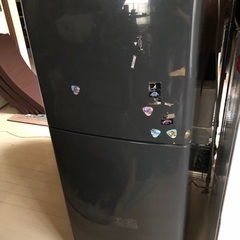 シャープ　冷蔵庫　現役　2500円