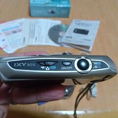 ★稀少★canon ixy30s 完動品　SDカード1GＢ付きの画像