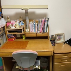 【差し上げます】学習机　近くであればお届けもいたします