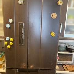 無料です！木目柄冷蔵庫