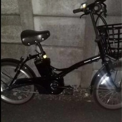 黒の電動アシスト自転車、前面バスケット付きで便利。 BE-ELG...