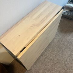IKEA イケア　ノールデン　NORDEN ゲートレッグ　テーブル　ダイニングテーブル　作業台　バタフライ　伸張式　エクステンション　2人掛け　4人掛け　バーチ材　ミシン台　スカンジナビア　デザイン　北欧　ナチュラル　カントリー　デスクの画像