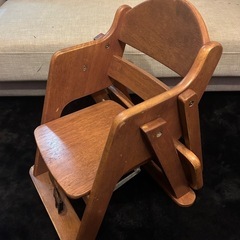 値下げしました‼️KATOJI 木製ローチェア いす ベビーチェア 美品 折りたたみ カトージの画像
