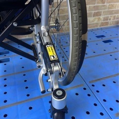 【売却済🙇】人気商品！MIKI 【スキットシリーズ】SKT-500 自走式6輪車いすの画像
