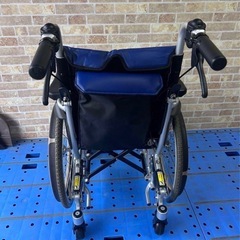 【売却済🙇】人気商品！MIKI 【スキットシリーズ】SKT-500 自走式6輪車いすの画像