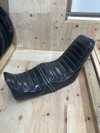 gsx250e gsx400e ゴキ　3段シート