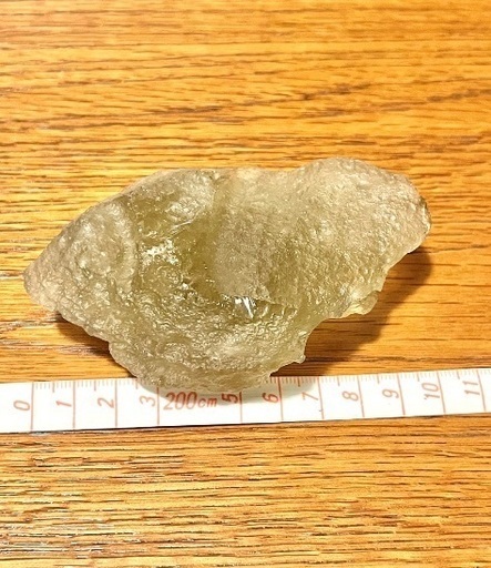 17日まで値下げ中】リビアングラス原石(約180g)