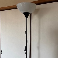 IKEA スタンドライトの画像