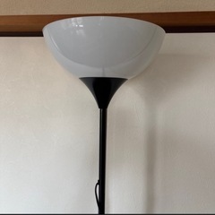 IKEA スタンドライトの画像