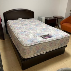 シモンズ　セミダブルベット
