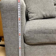 グレーソファ(オットマン、クッションあり)の画像