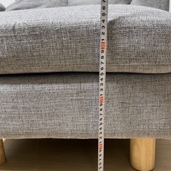 グレーソファ(オットマン、クッションあり)の画像