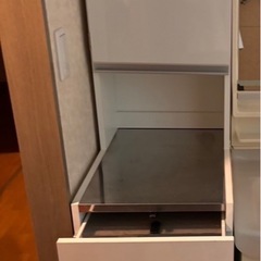 収納棚