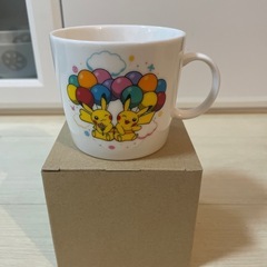 新品 ピカチュウ マグカップ