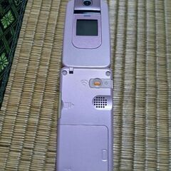  ドコモらくらくホンFOMAF882iES ピンク中古の画像